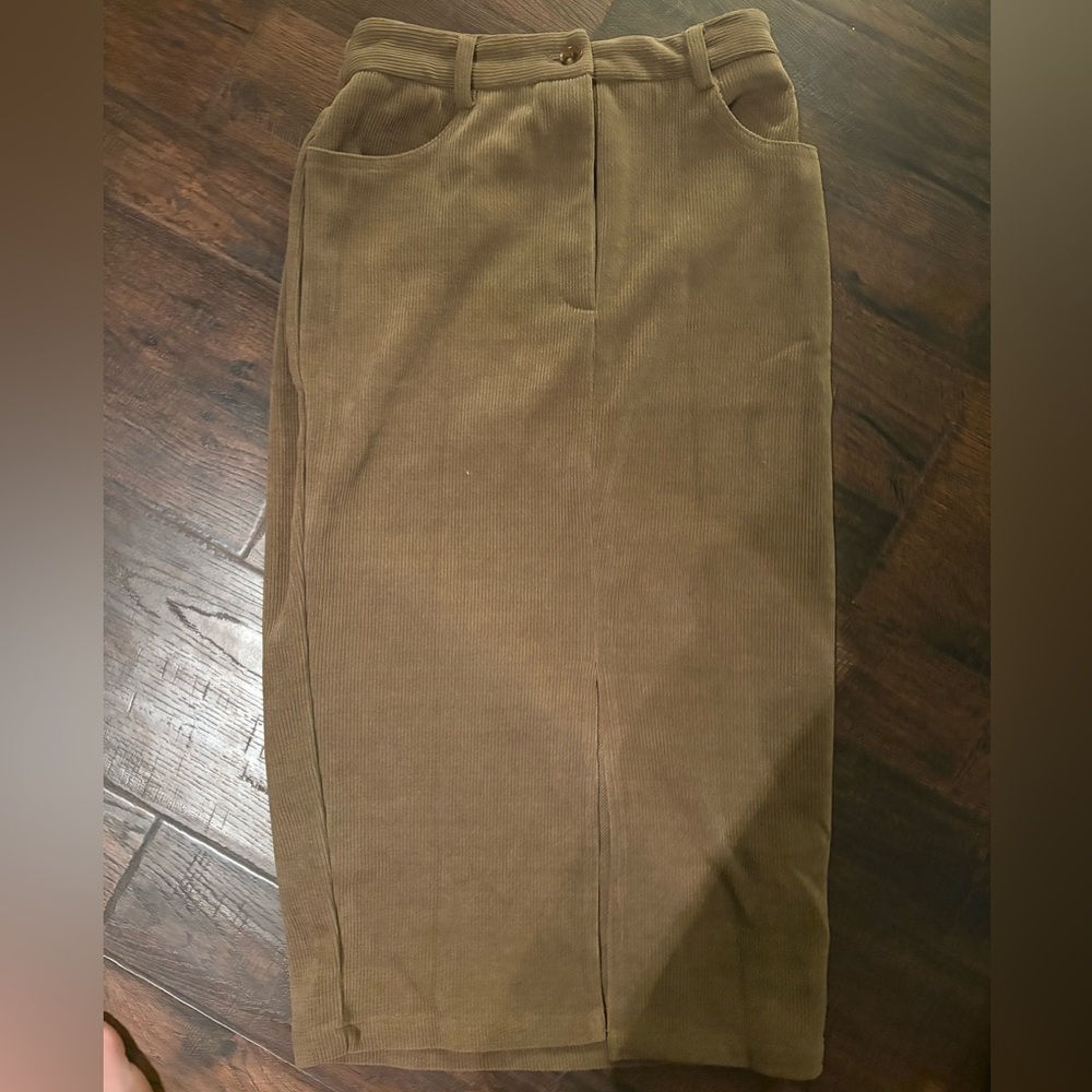 Corduroy skirt